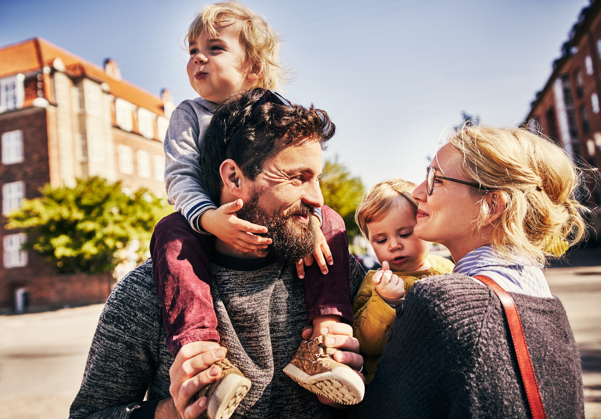 iStock-1059619282_familie.jpg